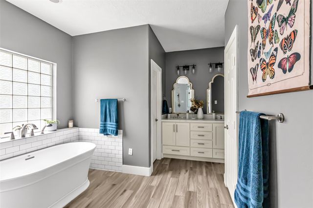 17207 Horseshoe Way, New Caney, TX 77357