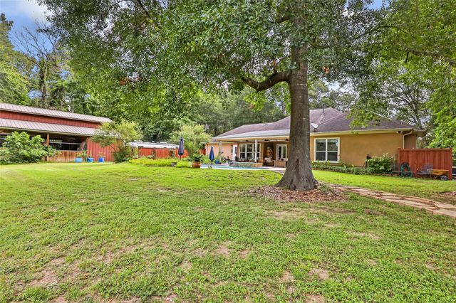 17207 Horseshoe Way, New Caney, TX 77357