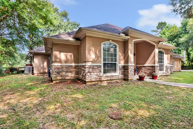 17207 Horseshoe Way, New Caney, TX 77357