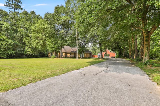 17207 Horseshoe Way, New Caney, TX 77357