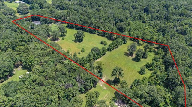 17207 Horseshoe Way, New Caney, TX 77357