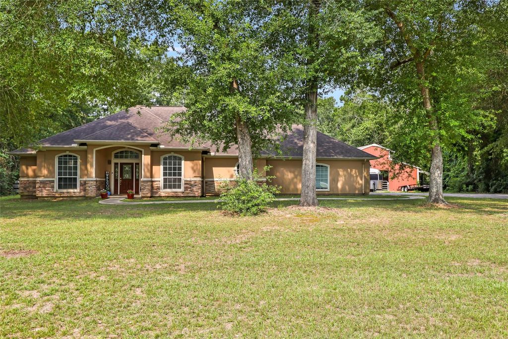 17207 Horseshoe Way, New Caney, TX 77357