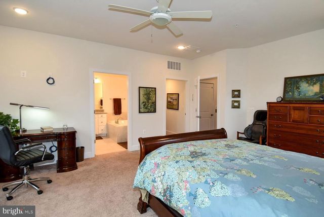 23610 HAVELOCK WALK TER, Ashburn, VA 20148