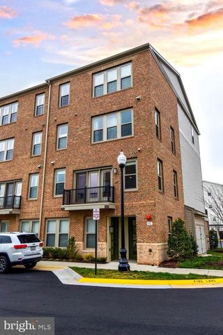 23610 HAVELOCK WALK TER, Ashburn, VA 20148