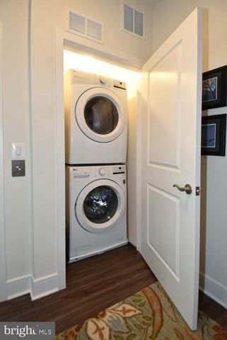 23610 HAVELOCK WALK TER, Ashburn, VA 20148