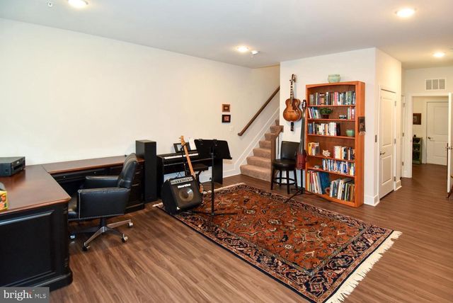 23610 HAVELOCK WALK TER, Ashburn, VA 20148