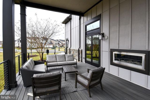 23610 HAVELOCK WALK TER, Ashburn, VA 20148