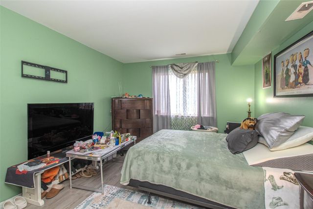 30078 W 12 Mile Road 99, Farmington Hills, MI 48334