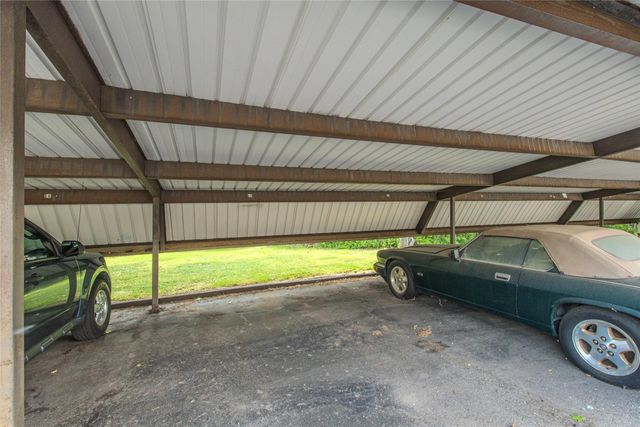 30078 W 12 Mile Road 99, Farmington Hills, MI 48334
