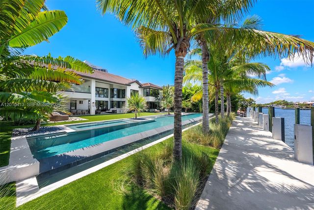 110 Holiday Dr, Hallandale Beach, FL 33009