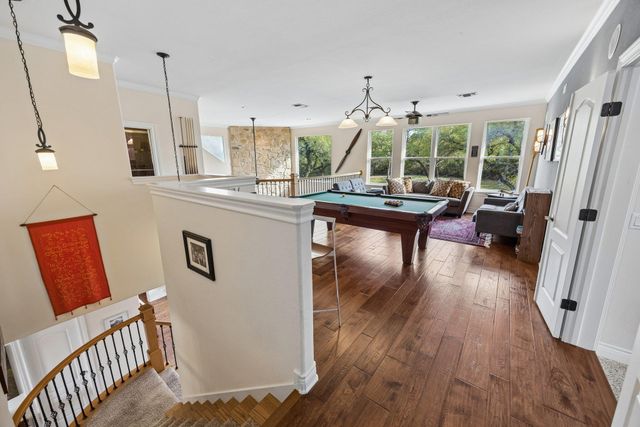 13 Carriage House LN, Austin, TX 78737