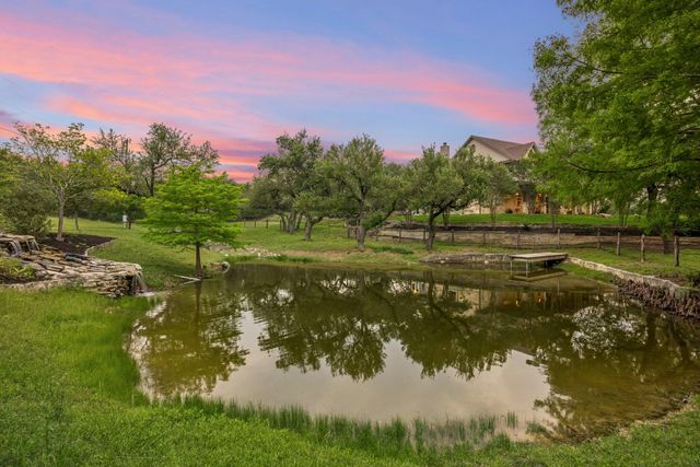 13 Carriage House LN, Austin, TX 78737