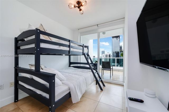 41 SE 5th St 2410, Miami, FL 33131