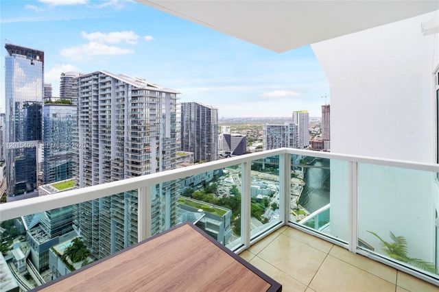 41 SE 5th St 2410, Miami, FL 33131