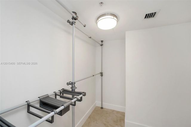 41 SE 5th St 2410, Miami, FL 33131