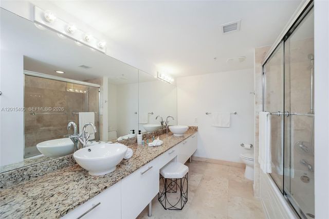 41 SE 5th St 2410, Miami, FL 33131