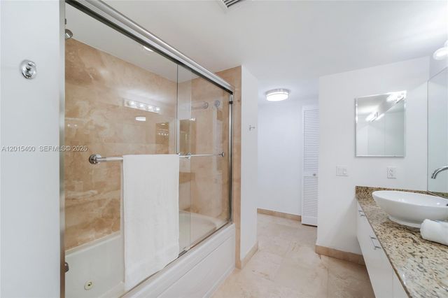 41 SE 5th St 2410, Miami, FL 33131