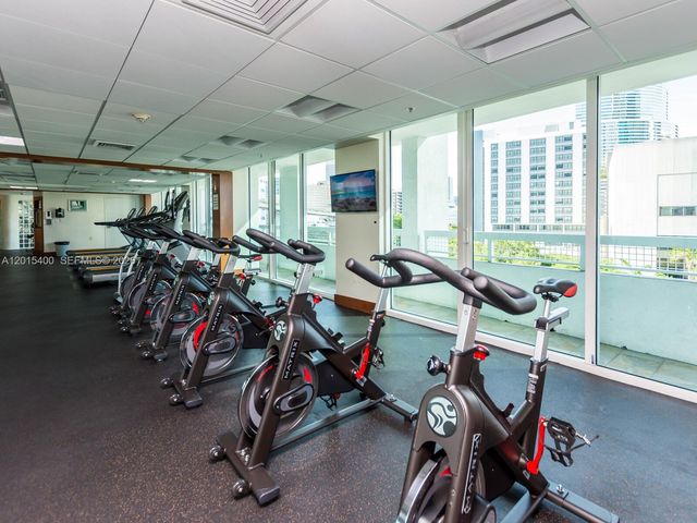 41 SE 5th St 2410, Miami, FL 33131