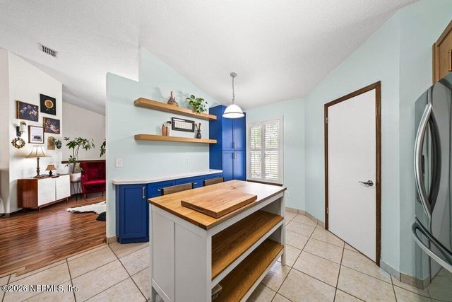 11858 S NARROW OAK Lane, Jacksonville, FL 32223