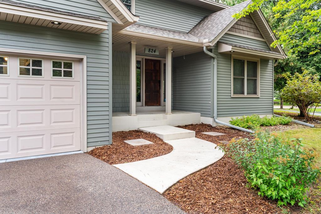824 Springhill Drive, Burnsville, MN 55306 — photo 2