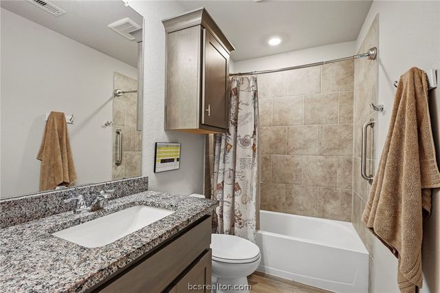 2042 Rock Ridge Avenue, Bryan, TX 77807