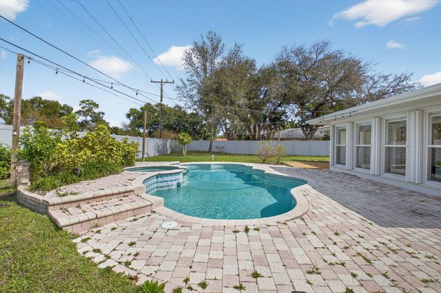 1231 SW 4th Street, Boca Raton, FL 33486
