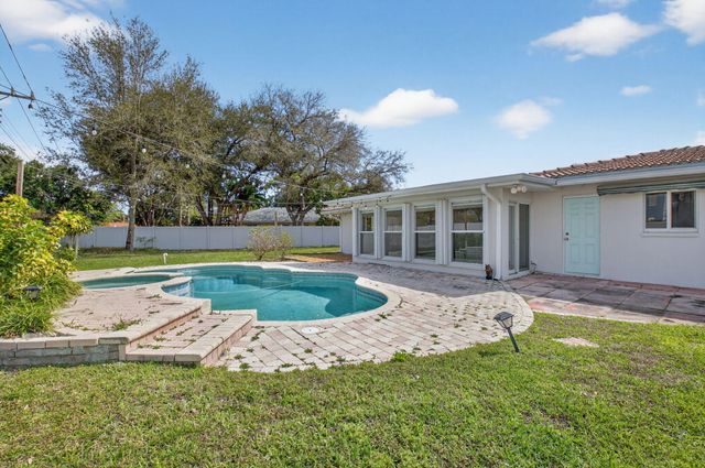 1231 SW 4th Street, Boca Raton, FL 33486