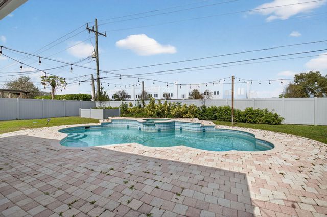 1231 SW 4th Street, Boca Raton, FL 33486