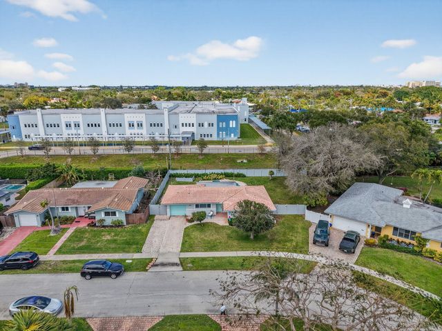 1231 SW 4th Street, Boca Raton, FL 33486