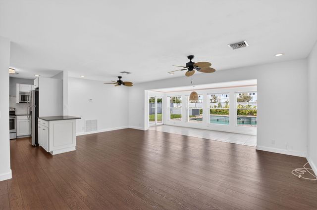 1231 SW 4th Street, Boca Raton, FL 33486