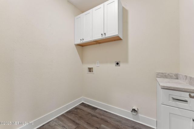 11214 SADDLE CLUB Drive, Jacksonville, FL 32219