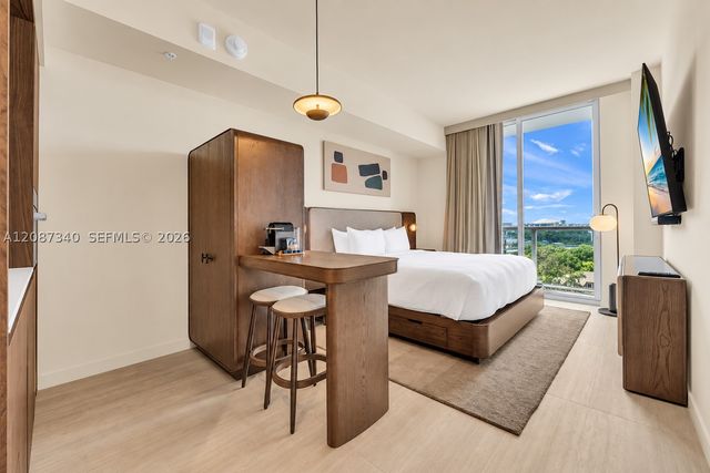 1611 SW 2nd ave 605, Miami, FL 33129
