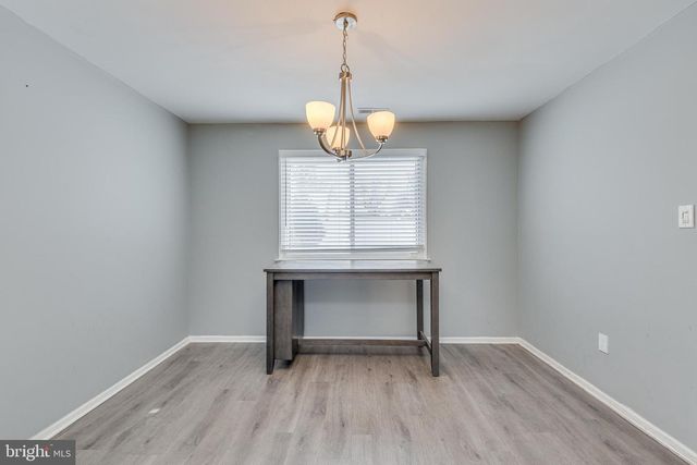 45 STRATFORD LN, Mount Laurel, NJ 08054