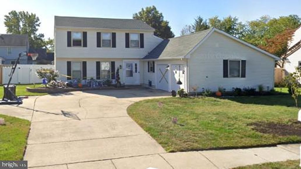 45 STRATFORD LN, Mount Laurel, NJ 08054