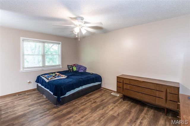 1480 Colgate Drive, St Charles, MO 63303