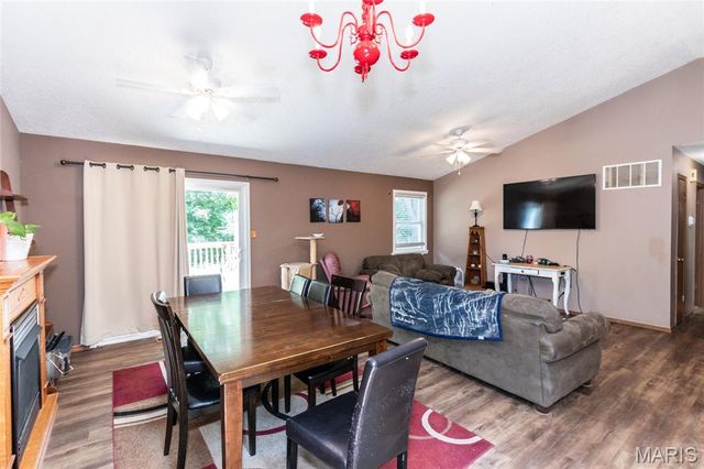 1480 Colgate Drive, St Charles, MO 63303
