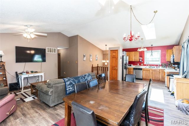 1480 Colgate Drive, St Charles, MO 63303