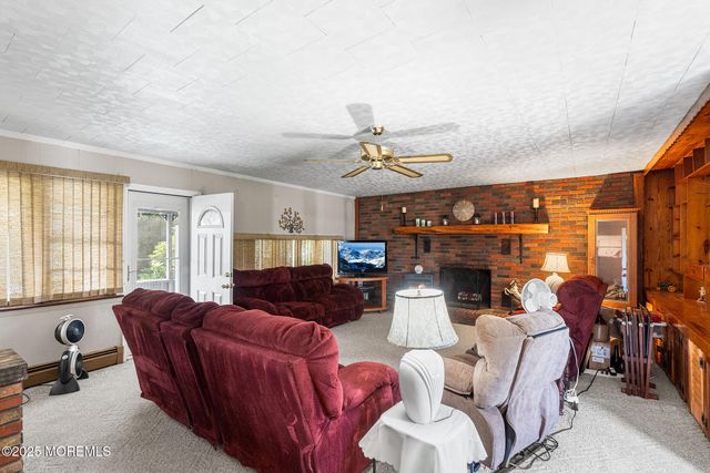 16 Inman Road, New Egypt, NJ 08533