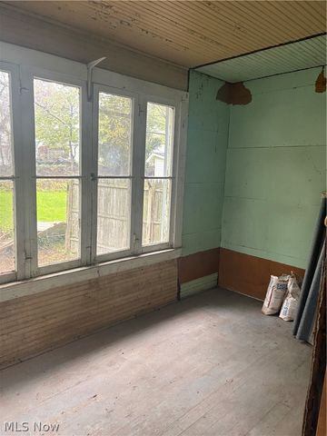 889 Harbor Street, Conneaut, OH 44030