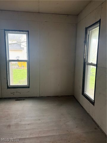 889 Harbor Street, Conneaut, OH 44030