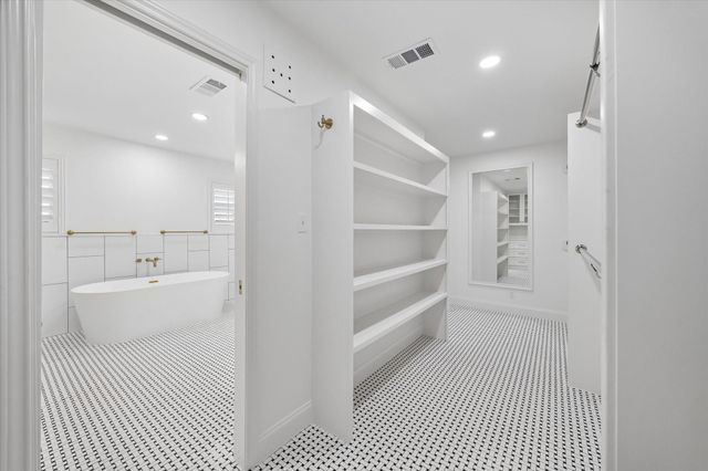 6423 Cindy Lane, Houston, TX 77008