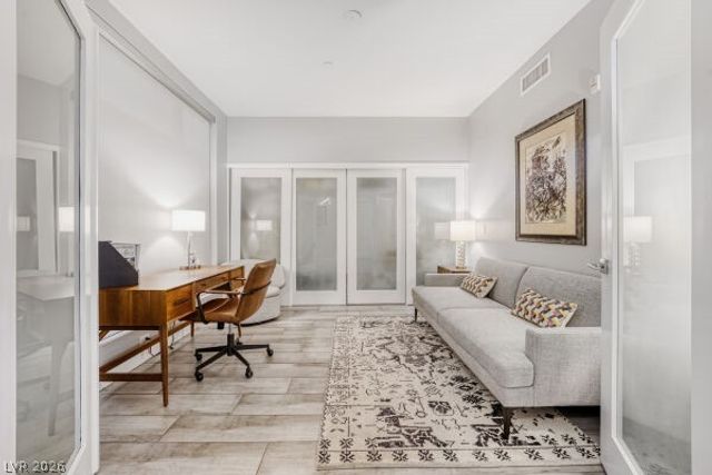 8925 West Flamingo Road 207, Las Vegas, NV 89147