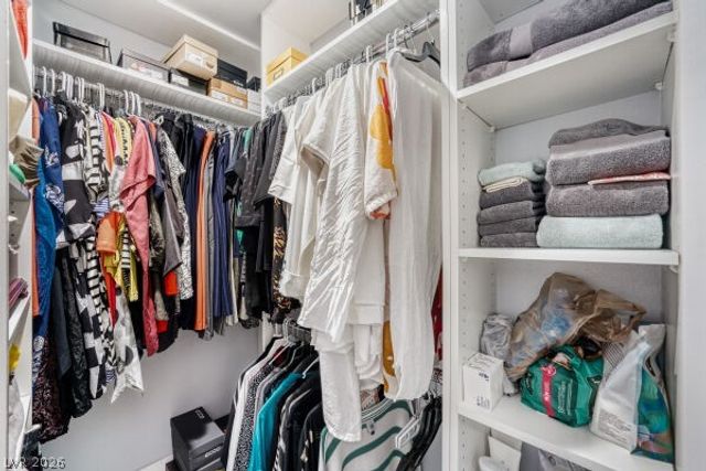 8925 West Flamingo Road 207, Las Vegas, NV 89147