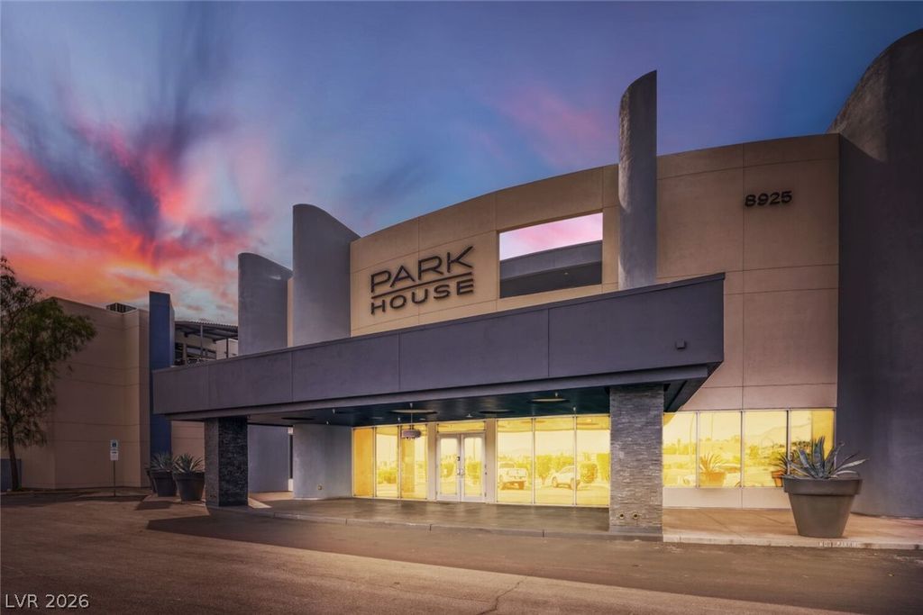 8925 West Flamingo Road 207, Las Vegas, NV 89147