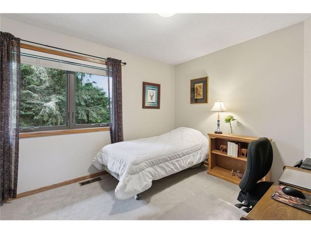 796 Sunset Drive, Eagan, MN 55123