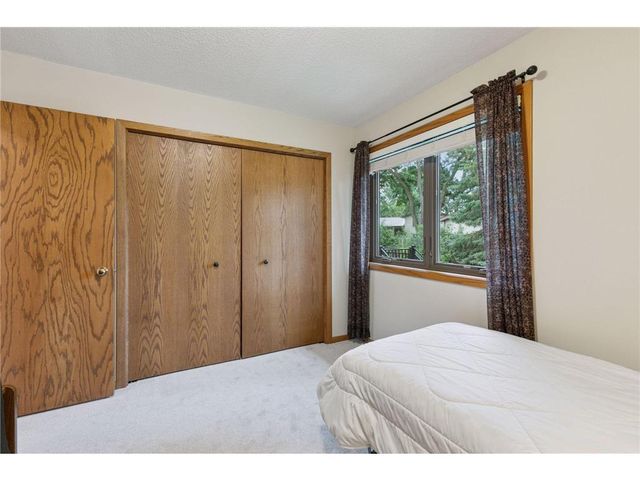 796 Sunset Drive, Eagan, MN 55123