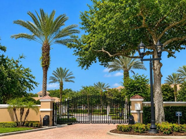 1230 BELLA CARA COURT, Davenport, FL 33896