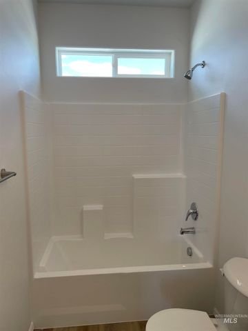 503 Carson Dr, Twin Falls, ID 83301