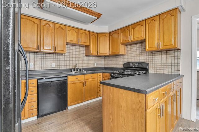 14470 Syracuse Street, Taylor, MI 48180