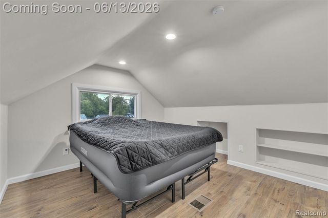 14470 Syracuse Street, Taylor, MI 48180